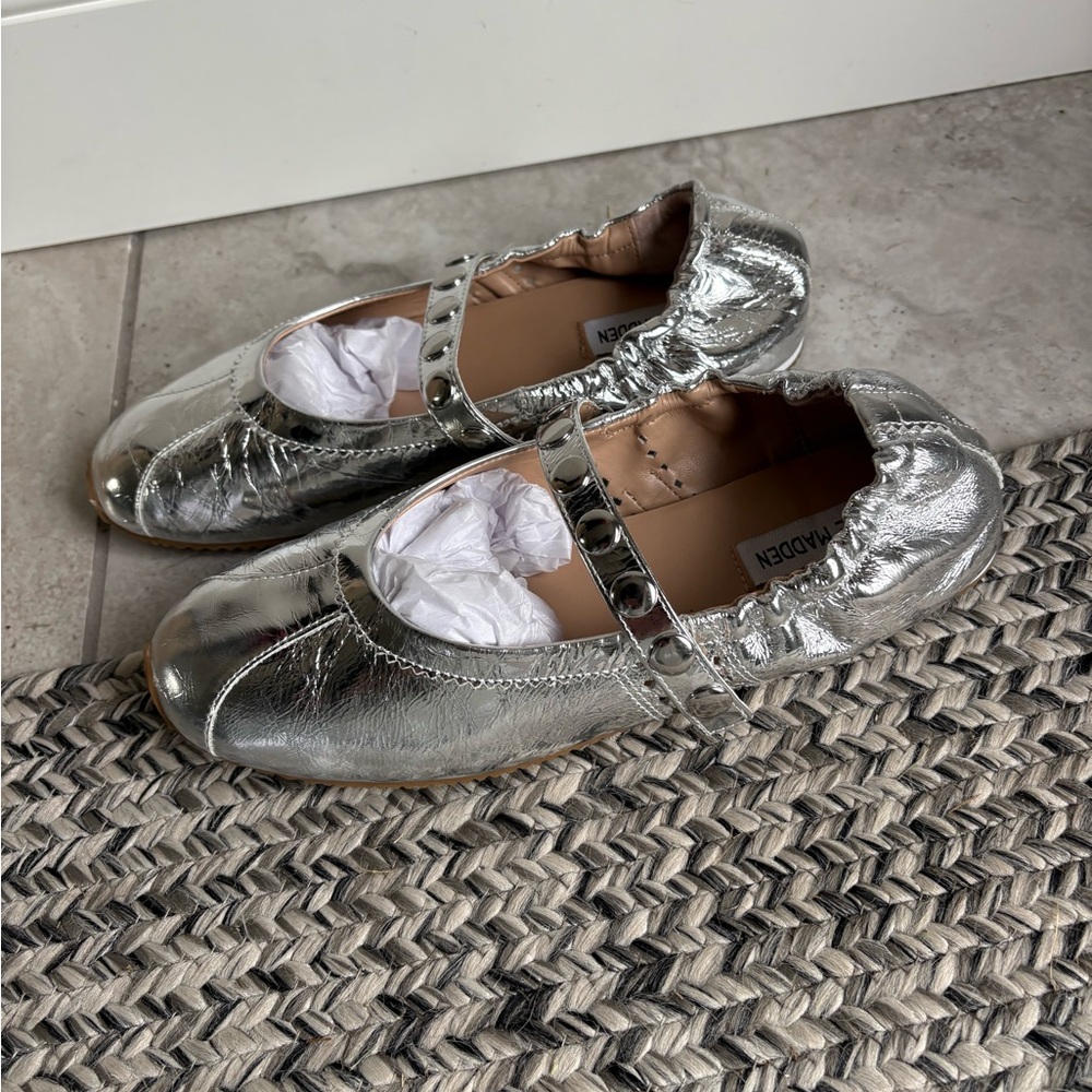 Steve Madden Anaya Silver Metallic Ballet Flats